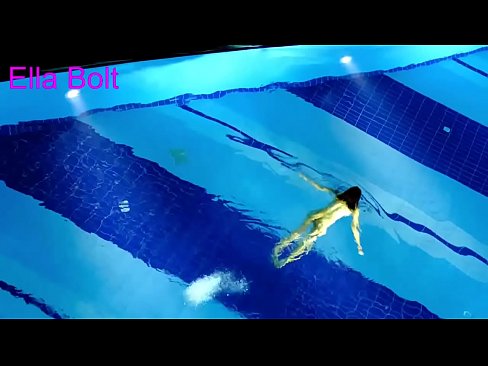 ❤️ എനിക്ക് കാണുന്നത് നിർത്താൻ കഴിയില്ല, ELLA BOLT റിസോർട്ട് പൂളിൽ നഗ്നയായി നീന്തുന്ന യുവ സുന്ദരിയെ പിടികൂടി ക്വാളിറ്റി പോൺ ml.pornokey.ru ❌️